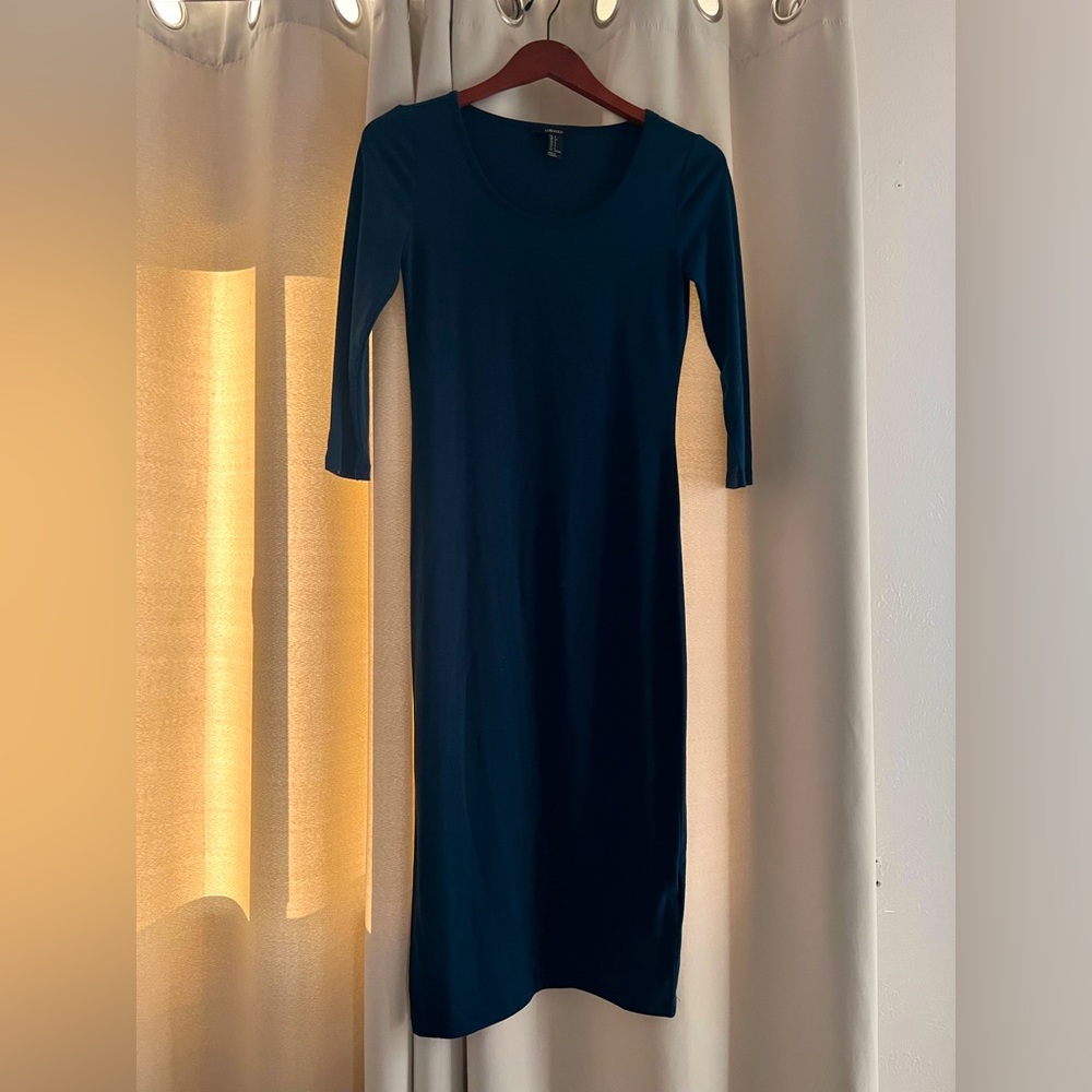 Small Forever 21 mid length dress
